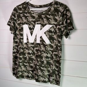 Micheal Kors camo medium tee. A175